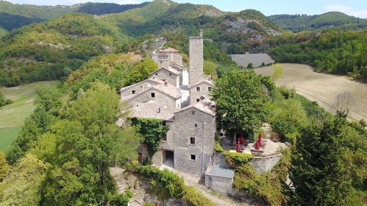 Mercatello sul Metauro Agriturismo Biologico Castello Della Pieve מראה חיצוני תמונה